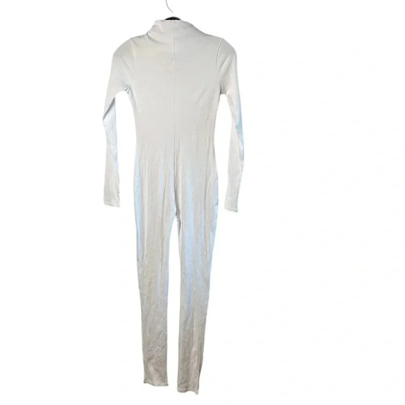 White jumpsuit,layering ,apres ski,bodycon sculpting,ribbed,mock neck,NWT”,125$ - Picture 11 of 15
